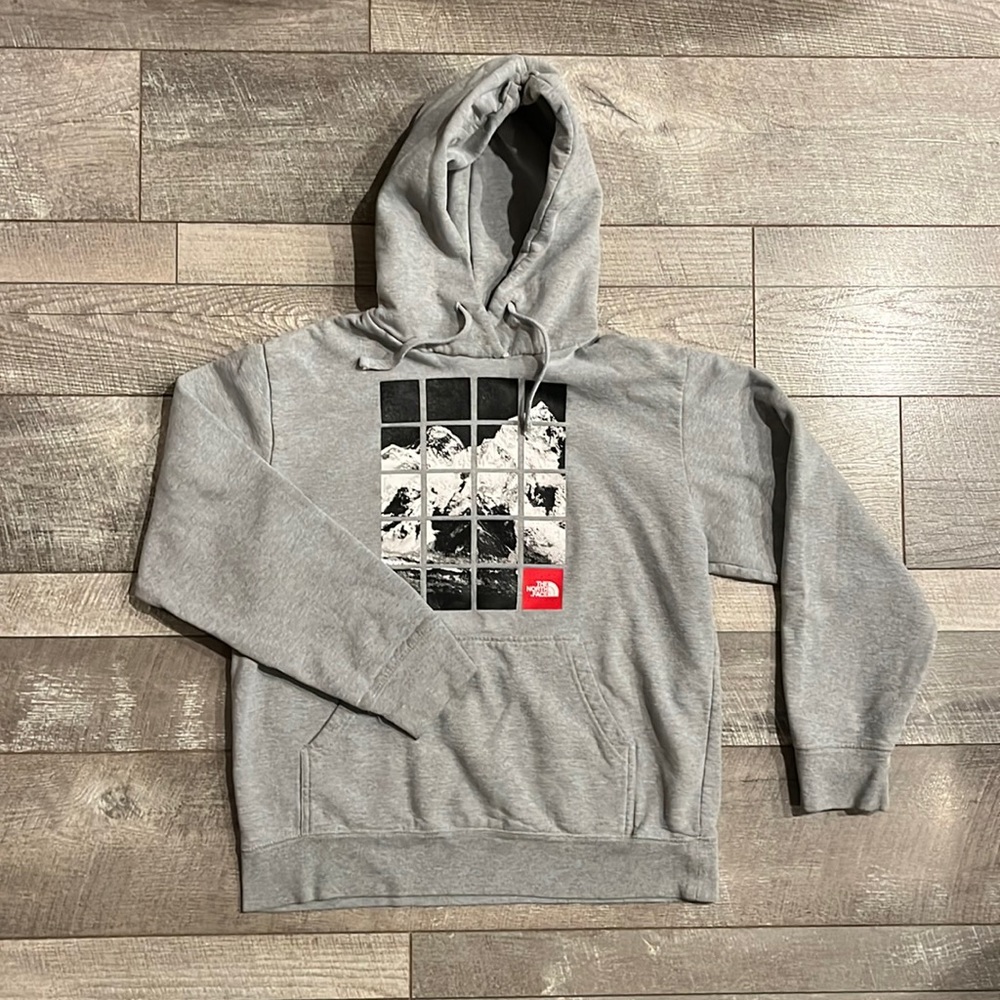 Heather Gray The North Face Men’s Size Large Hoodie